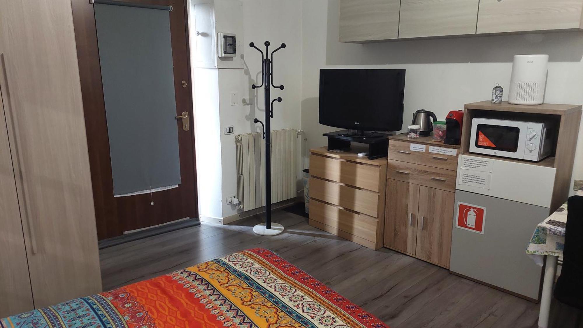 Ferienwohnung Affitti Brevi Ferrera Monolocale Ferrera 20 Minuti Da Rho Fiera E San Siro Bareggio Exterior foto