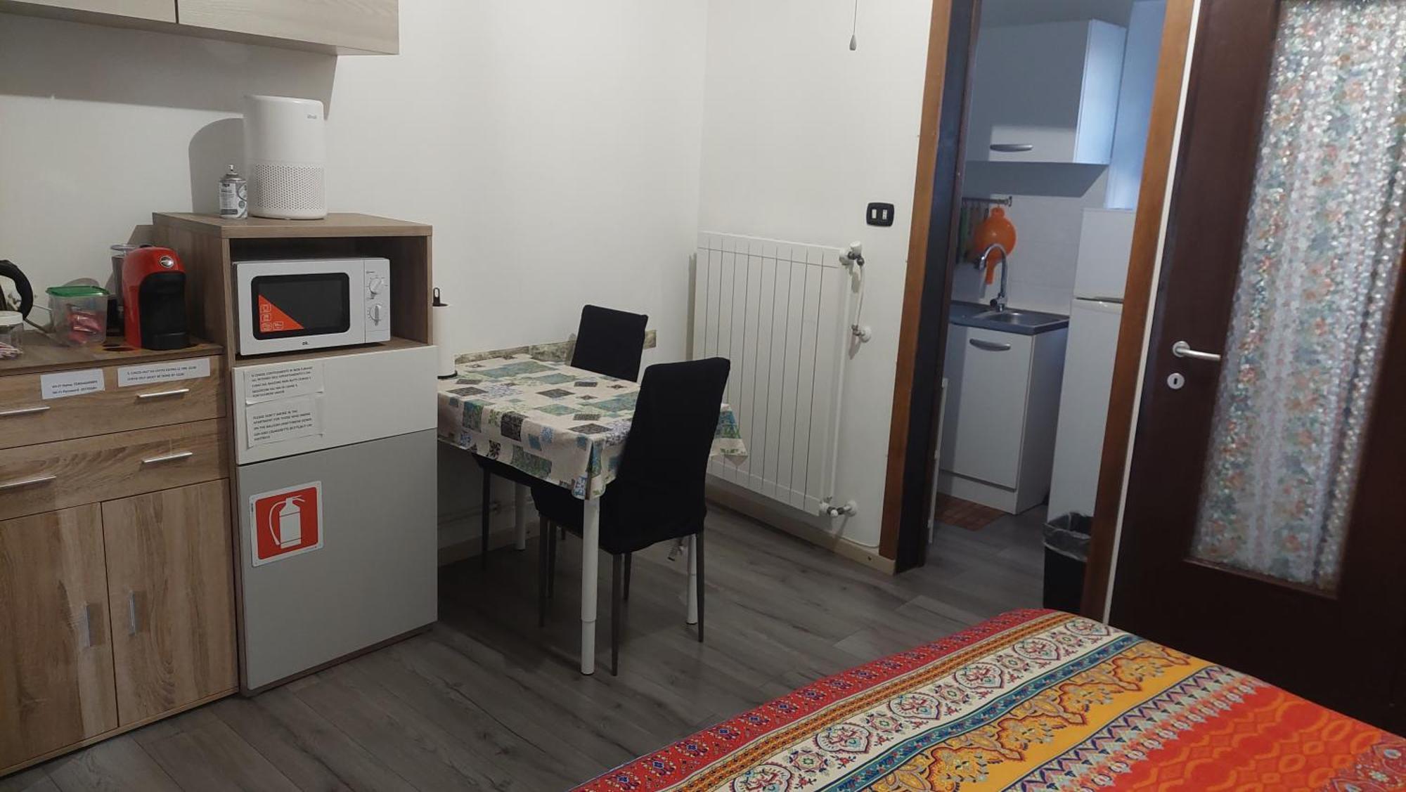 Ferienwohnung Affitti Brevi Ferrera Monolocale Ferrera 20 Minuti Da Rho Fiera E San Siro Bareggio Zimmer foto